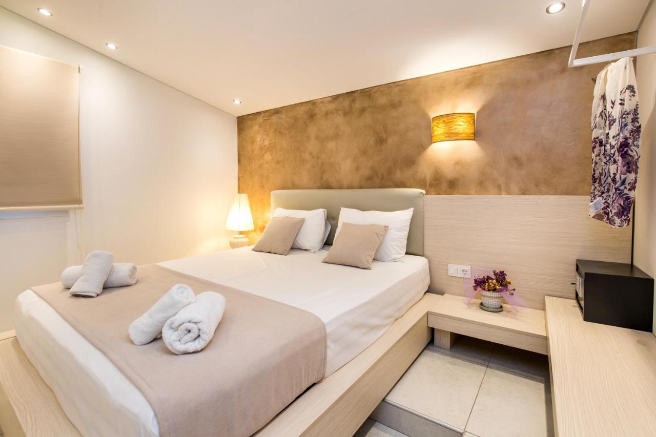 Estian Deluxe Apartment Лименария Екстериор снимка