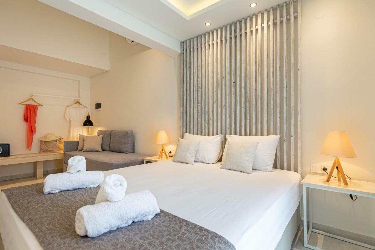 Estian Deluxe Apartment Лименария Екстериор снимка