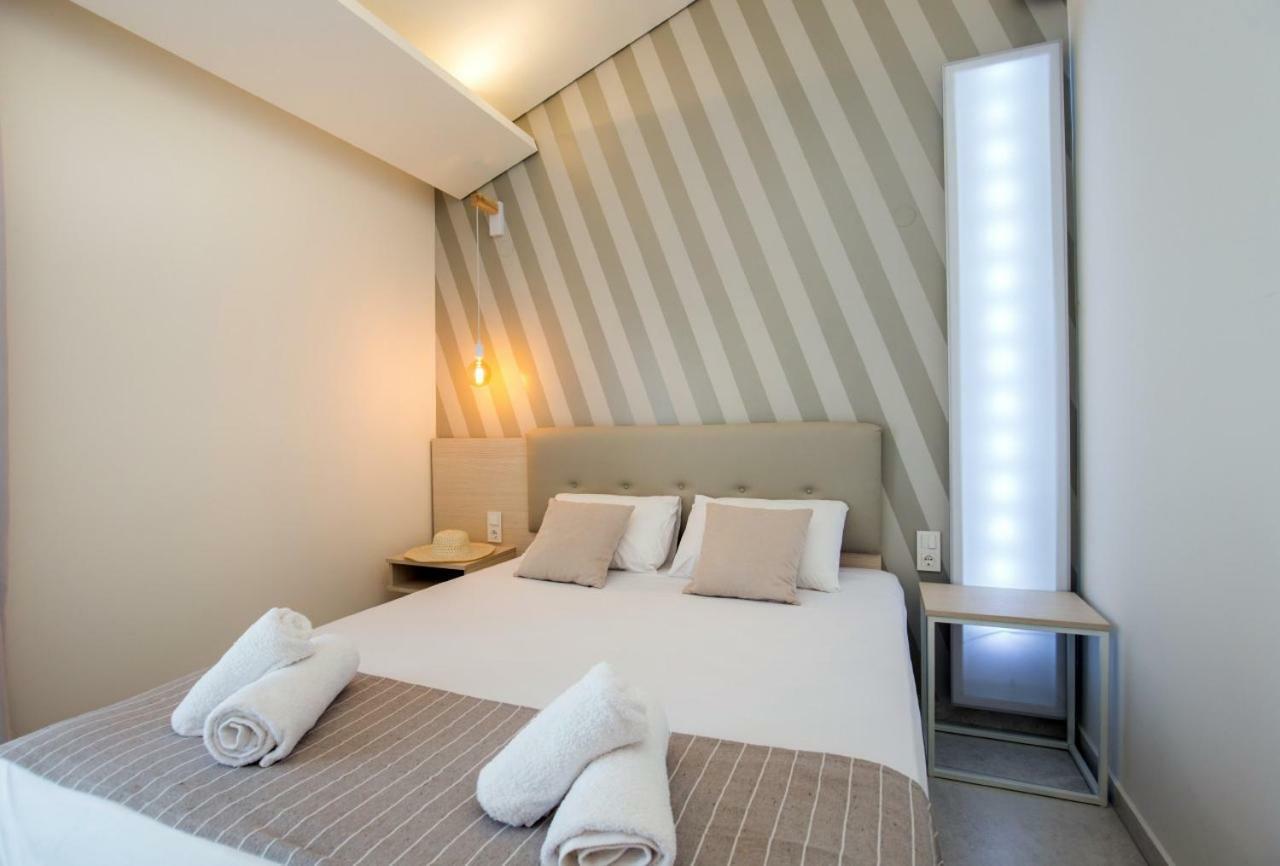 Estian Deluxe Apartment Лименария Екстериор снимка