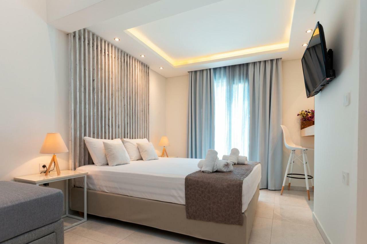 Estian Deluxe Apartment Лименария Екстериор снимка